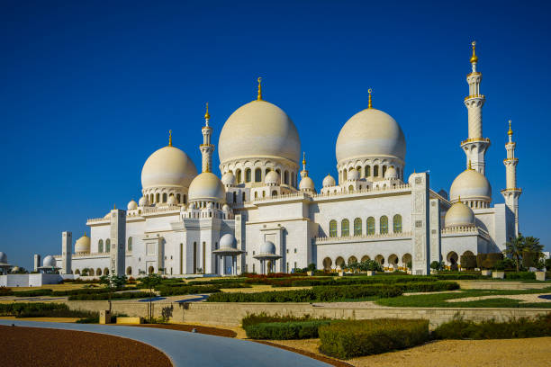 Dubai Abu Dhabi Group Tour Ex CBE